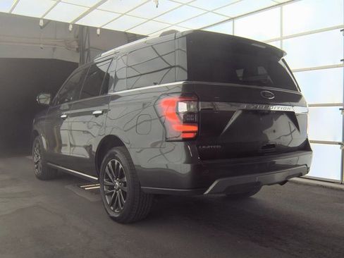 Used 2020 Ford Expedition Limited image 4