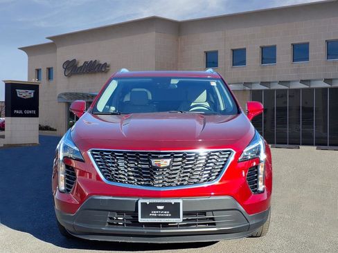 Certified 2023 Cadillac XT4 Luxury w/ Cold Weather Package image 2