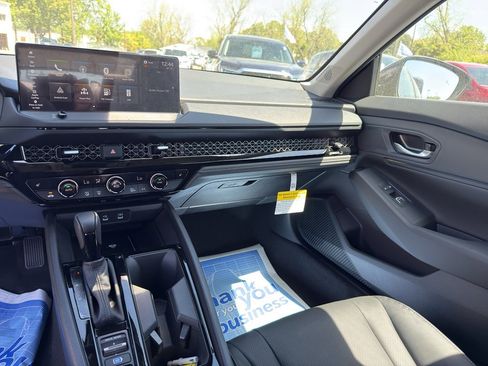 New 2025 Honda Accord EX-L image 21