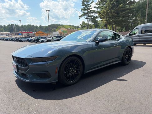 Used 2024 Ford Mustang Premium RWD image 3