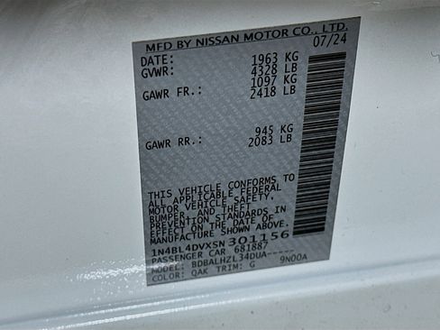 Used 2025 Nissan Altima 2.5 SV image 12