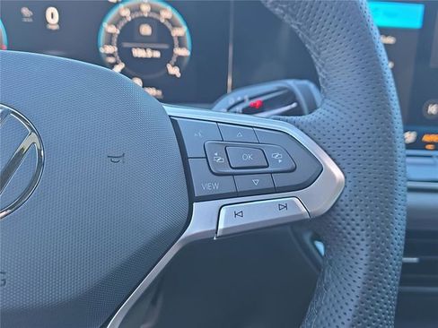 New 2026 Volkswagen Tiguan SE R-Line image 20