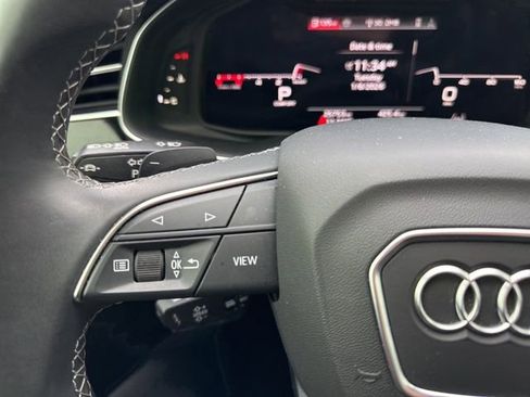 Used 2025 Audi Q7 3.0T Premium Plus image 21