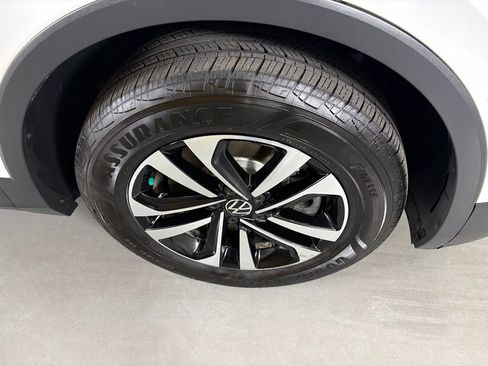 Used 2022 Volkswagen Tiguan S w/ IQ.Drive Package FWD image 11