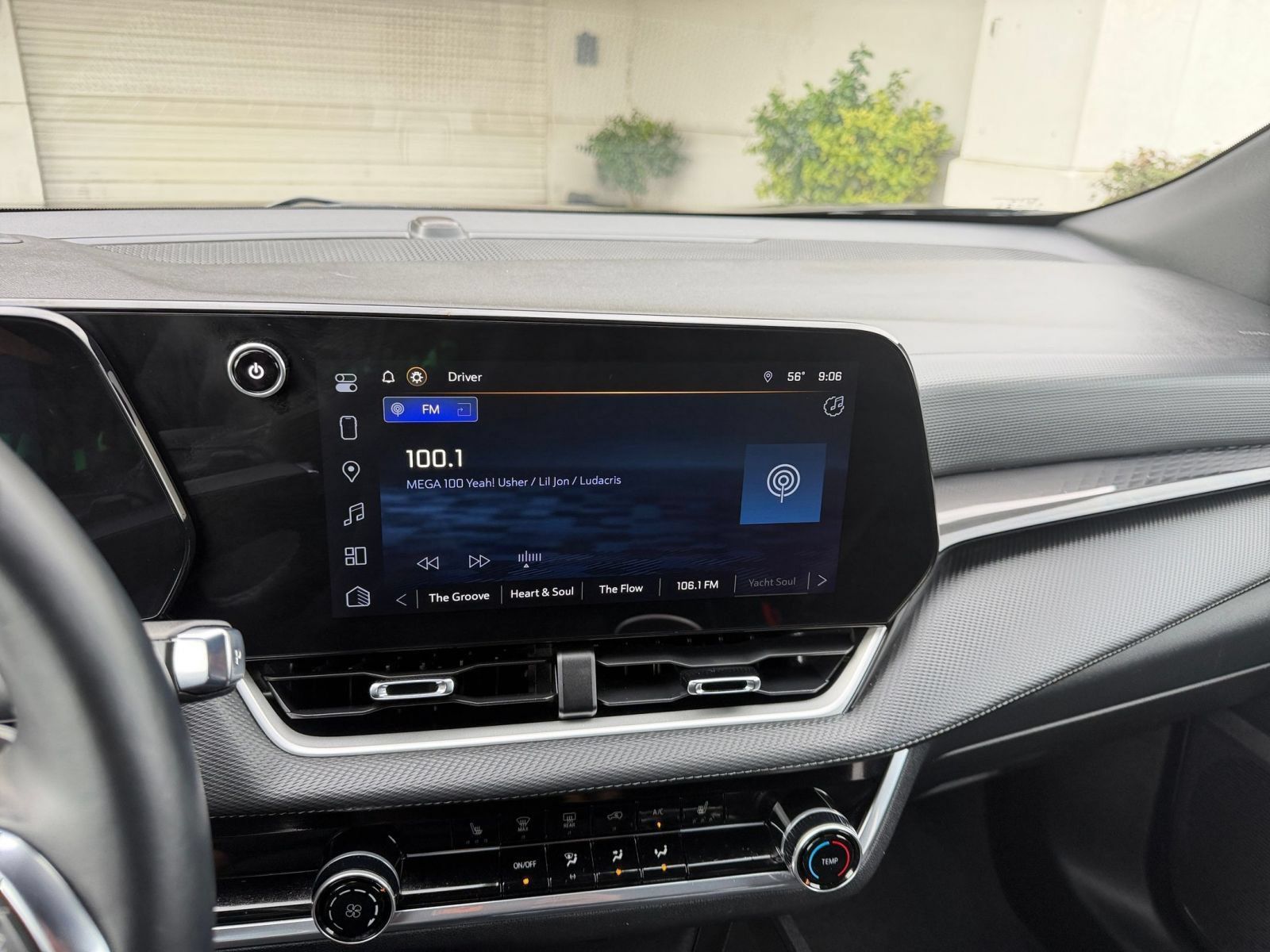 Used 2025 Chevrolet Equinox LT FWD image 20