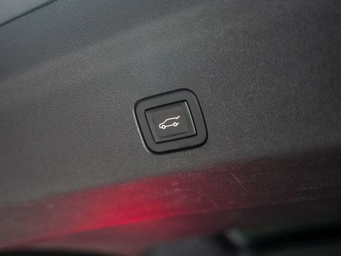 Used 2023 Cadillac Escalade V AWD/4WD image 55