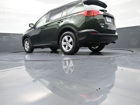 Used 2013 Toyota RAV4 XLE AWD/4WD image 31