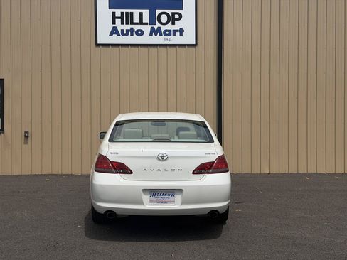 Used 2008 Toyota Avalon Limited FWD image 4
