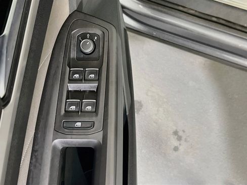 Used 2023 Volkswagen Atlas SE AWD/4WD image 17