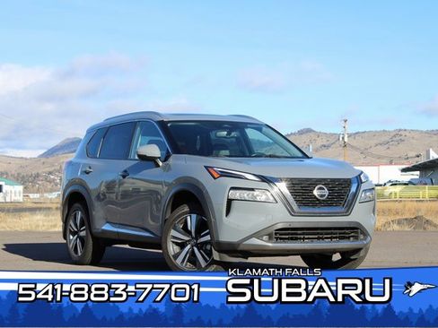 Used 2021 Nissan Rogue Platinum image 1