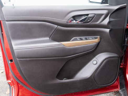 Used 2022 GMC Acadia SLE image 14