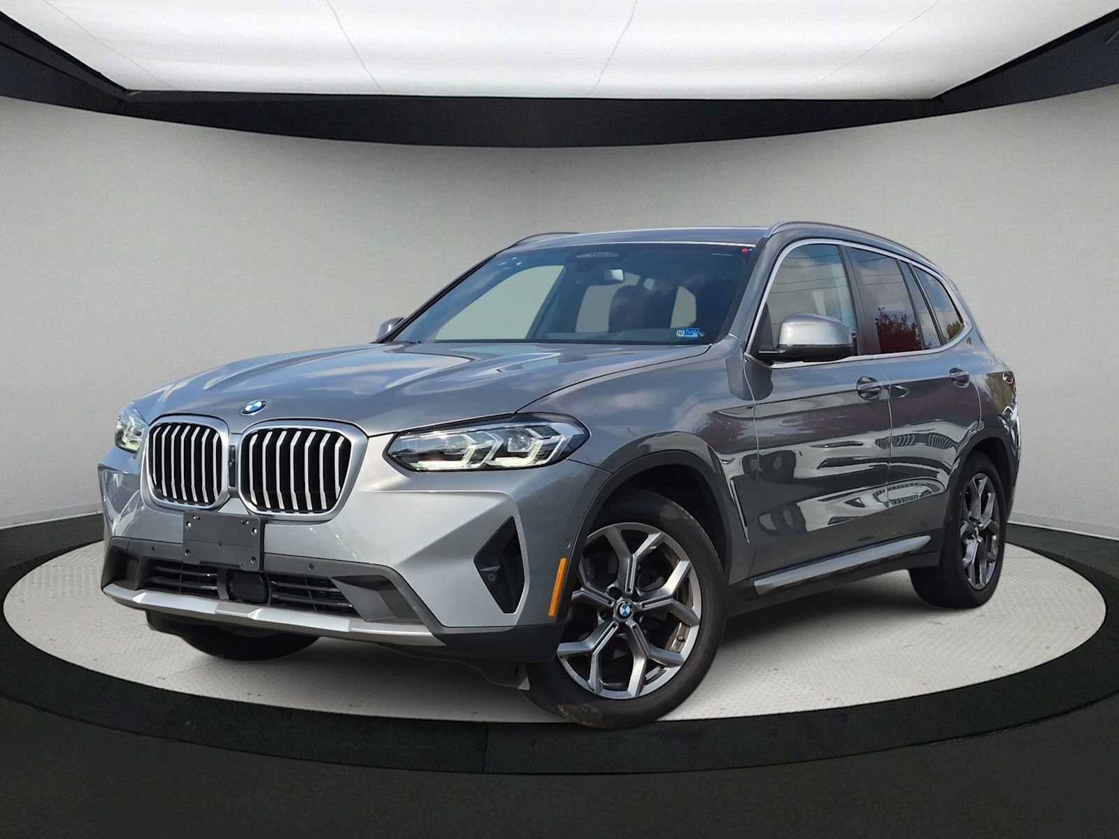 Used 2024 BMW X3 xDrive30i w/ Premium Package AWD/4WD image 1