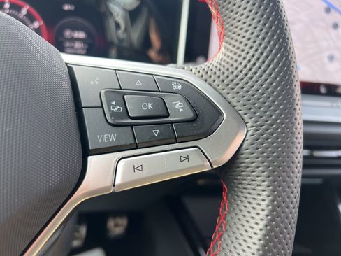 Used 2025 Volkswagen GTI SE image 17