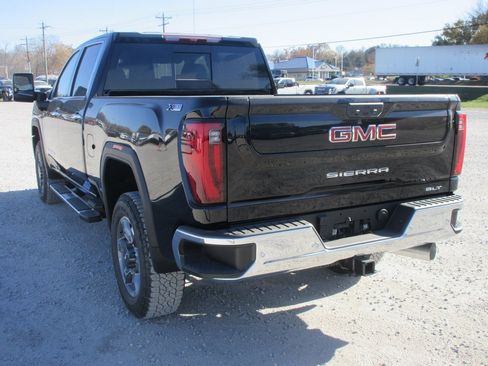 New 2026 GMC Sierra 3500 SLT image 9