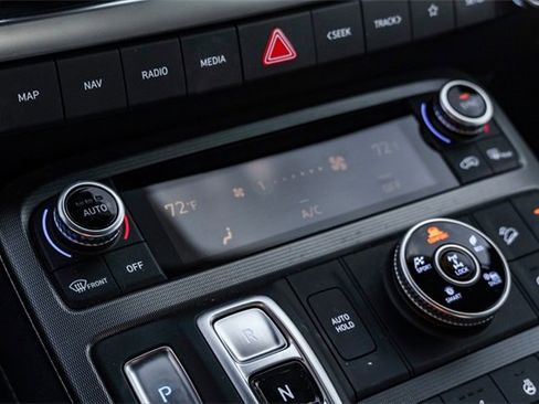 Used 2025 Hyundai Palisade Calligraphy image 18