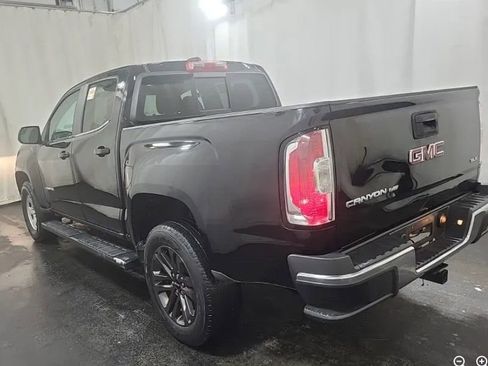 Used 2020 GMC Canyon SLE w/ Elevation Edition RWD image 3
