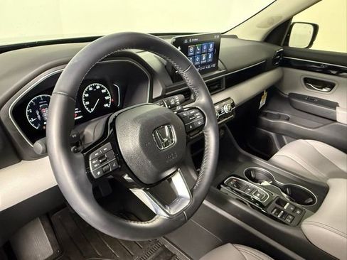Used 2025 Honda Pilot EX-L image 13