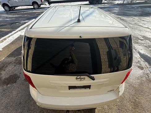 Used 2010 Scion xB image 7