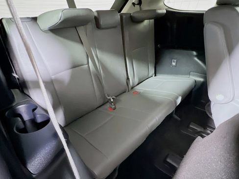 Certified 2024 Toyota Highlander XLE AWD/4WD image 22