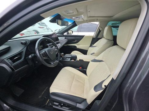 Used 2022 Lexus ES 300h w/ Premium Package FWD image 4
