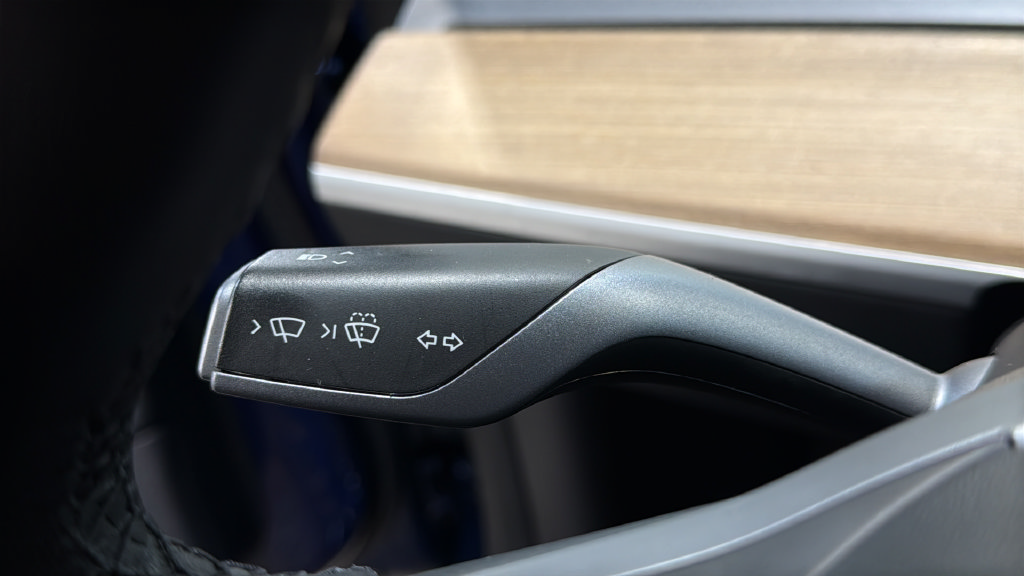 Used 2023 Tesla Model 3 Standard Range RWD image 30