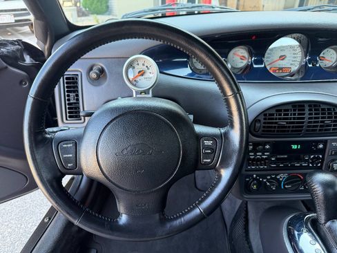 Used 2001 Chrysler Prowler RWD image 13