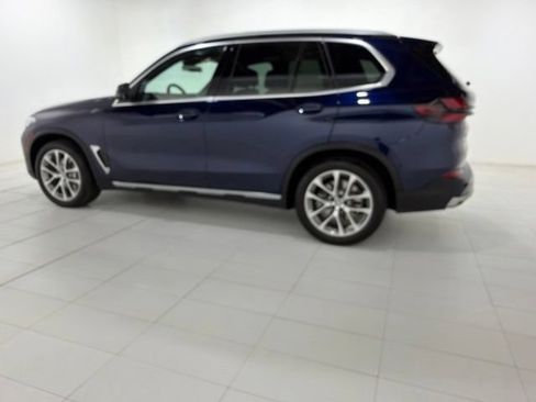 Used 2024 BMW X5 xDrive40i w/ Premium Package AWD/4WD image 2