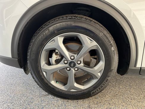 Used 2025 Ford Escape ST-Line image 34