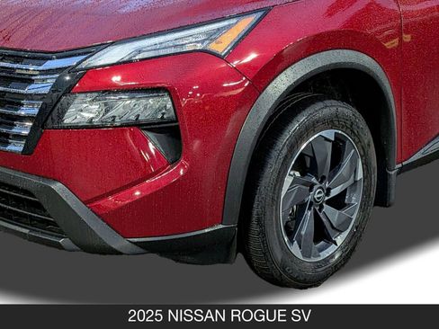 Certified 2025 Nissan Rogue SV image 10