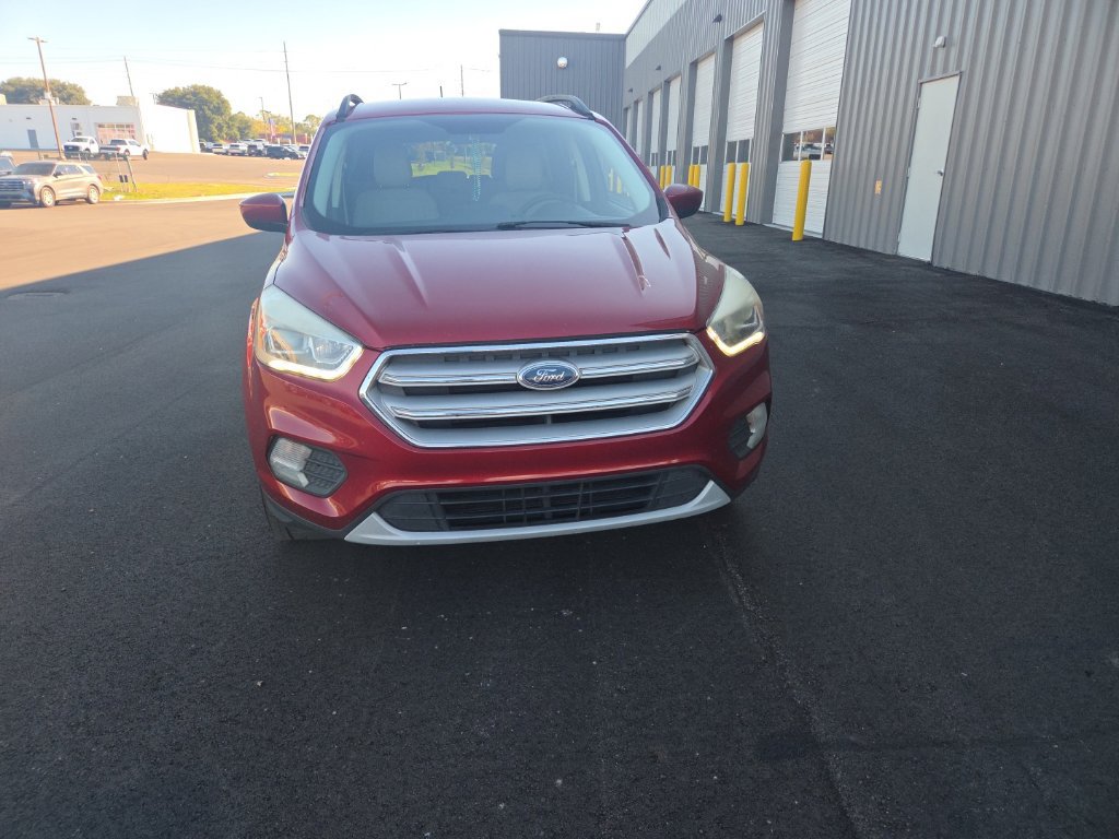 Used 2018 Ford Escape SEL FWD image 3