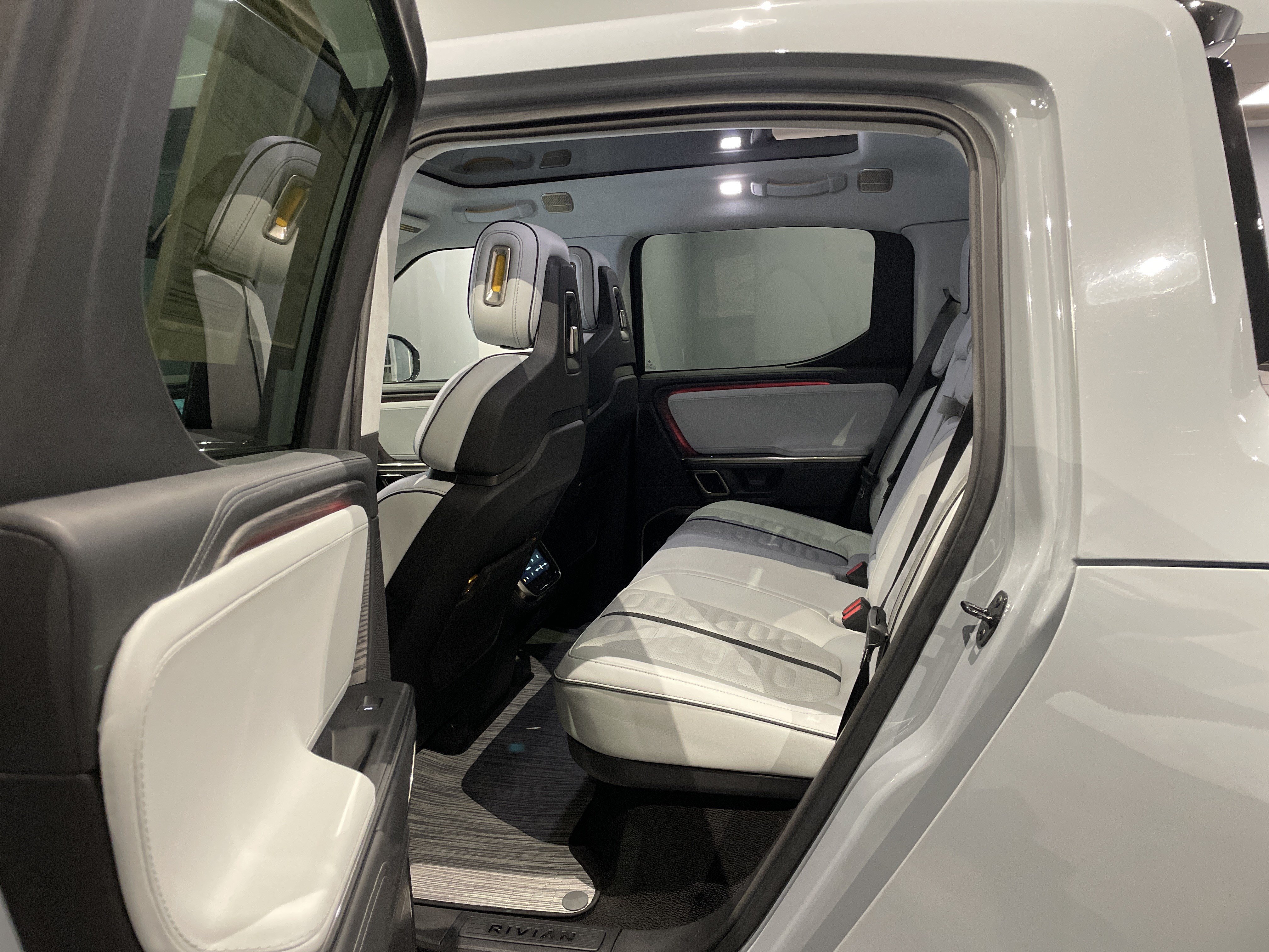 Used 2023 Rivian R1T Adventure Quad AWD/4WD image 19