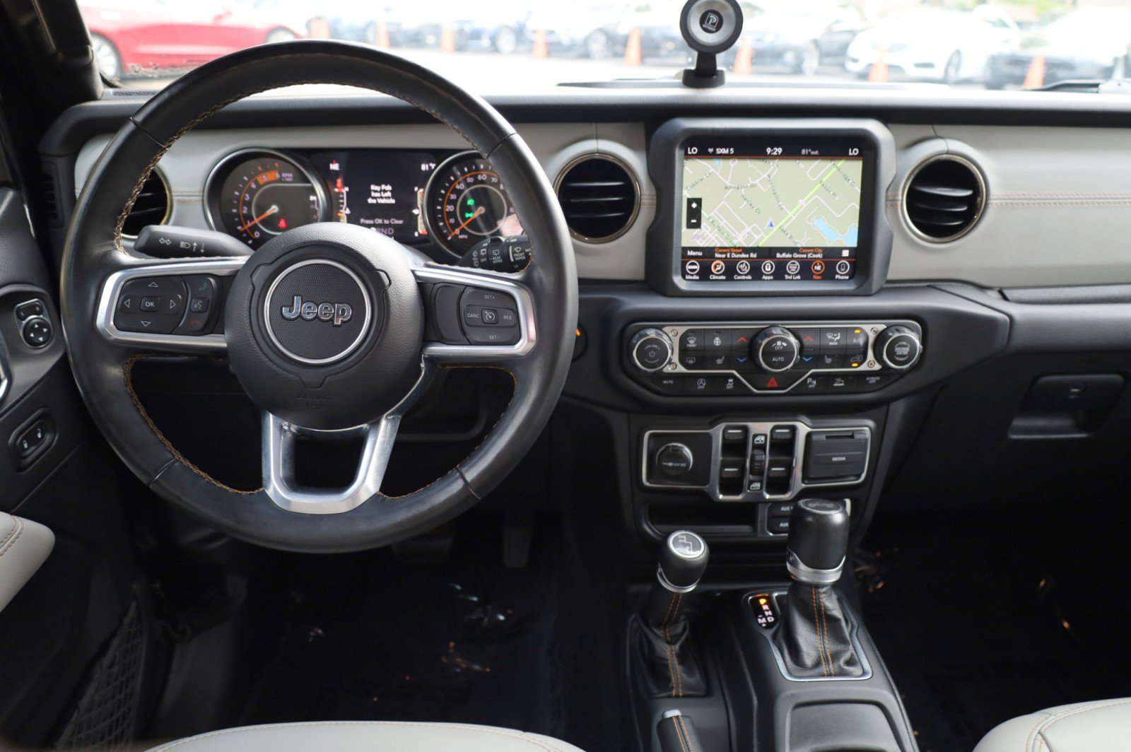Used 2021 Jeep Wrangler Unlimited Sahara AWD/4WD image 9