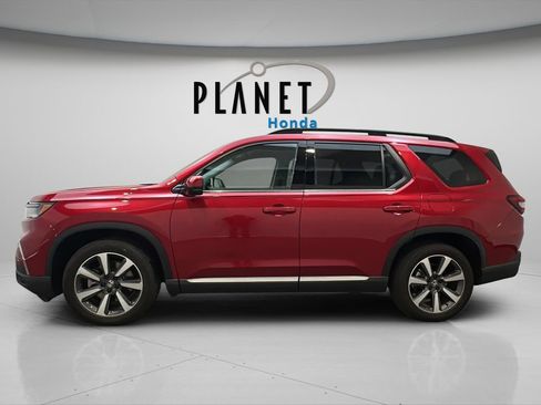 Certified 2025 Honda Pilot Elite image 7