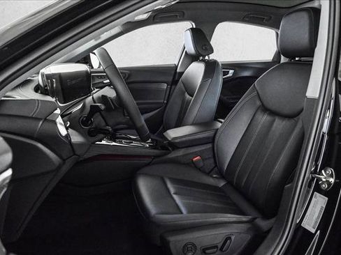 Used 2025 Audi A5 2.0T Premium Plus w/ Premium Plus image 17