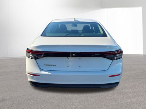Certified 2023 Honda Accord EX image 17