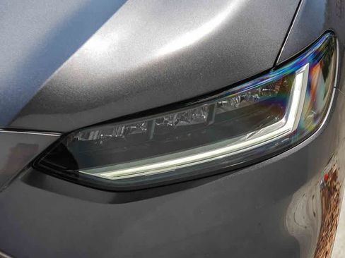 New 2026 Honda HR-V LX image 8