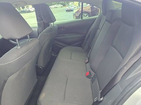Used 2025 Toyota Corolla LE FWD image 4