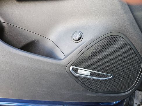 Used 2022 Buick Envision Essence w/ Technology Package I image 13