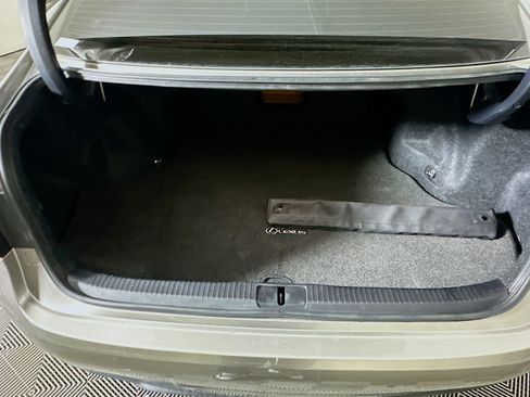 Used 2018 Lexus ES 350 w/ Navigation System Package image 29