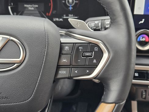 Used 2025 Lexus RX 350 Premium w/ Accessory Package (Z1) FWD image 26