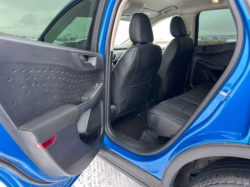 Used 2020 Ford Escape S image 15