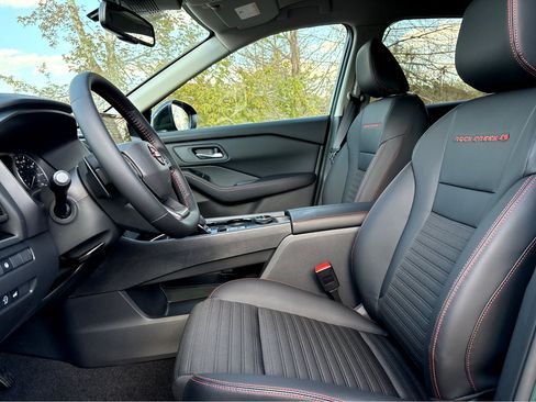 New 2026 Nissan Rogue SV image 12