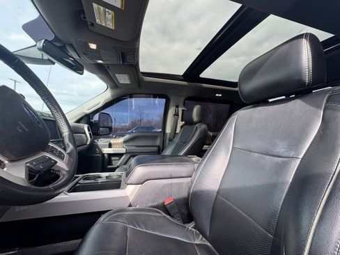 Used 2019 Ford F250 Lariat w/ Lariat Ultimate Package image 9