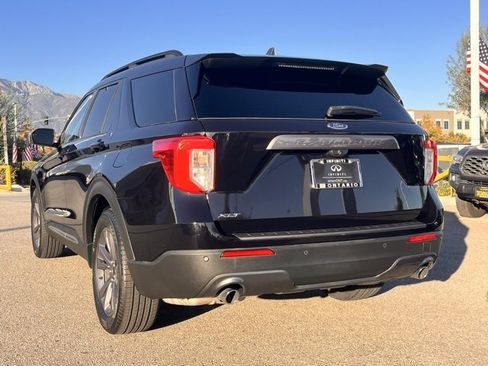 Used 2022 Ford Explorer XLT w/ Equipment Group 202A image 3