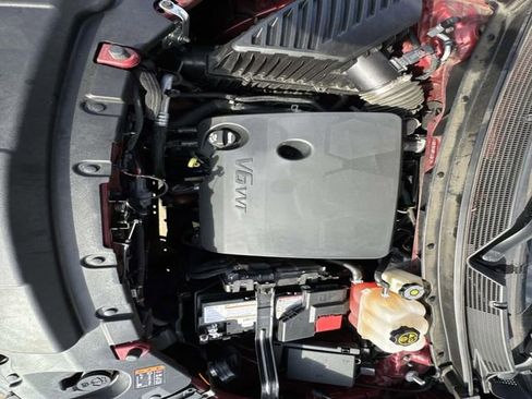 Used 2023 Chevrolet Traverse Premier image 9