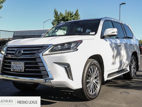 Used 2018 Lexus LX 570 4WD image 3