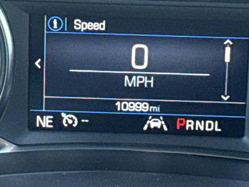 Used 2024 Chevrolet Equinox LT FWD image 30