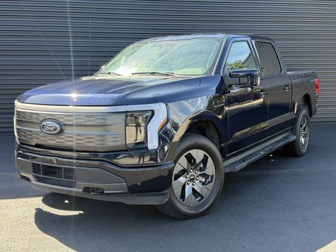 Used 2023 Ford F150 Lightning Lariat AWD/4WD image 1