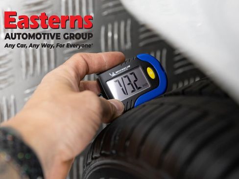 Used 2023 Tesla Model 3 Standard Range image 23