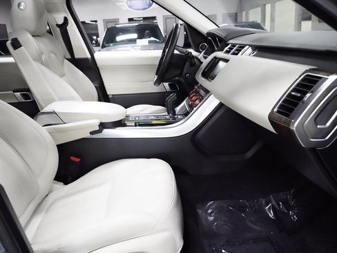 Used 2016 Land Rover Range Rover Sport HSE AWD/4WD image 31
